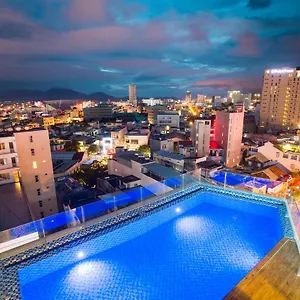 Hotel &